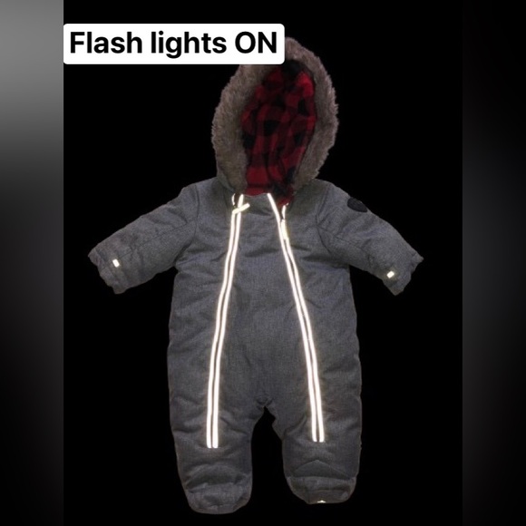 🩷5/15$ Canadiana baby winter coat size 0-3Month - Picture 3 of 9